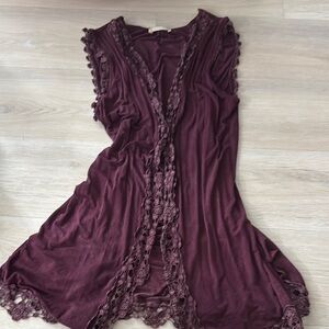 **Burgundy Lace Trim Sleeveless Cardigan